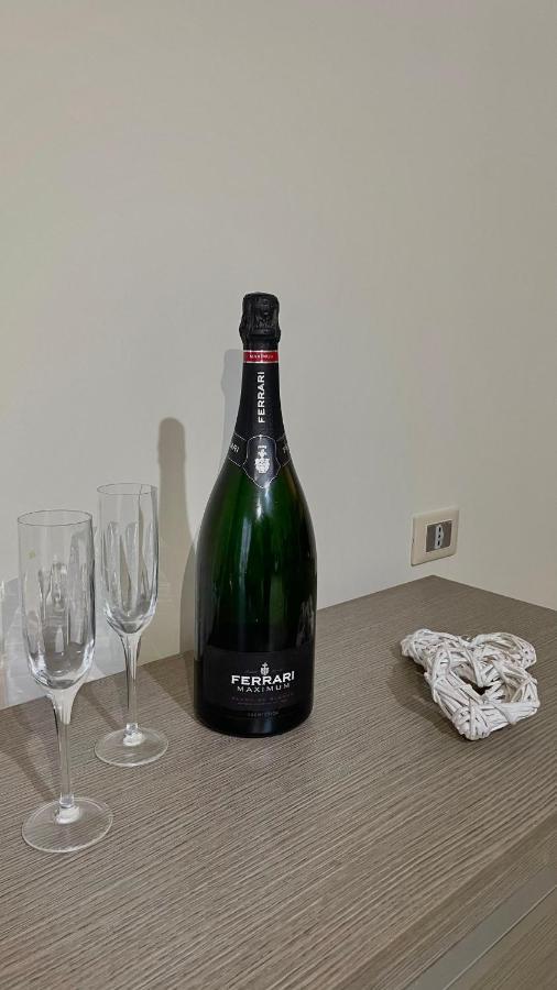 Appartamento Fontanella Deluxe Bríndisi Exterior foto